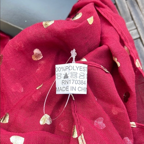 Red Heart Pattern - Picture 2 of 5